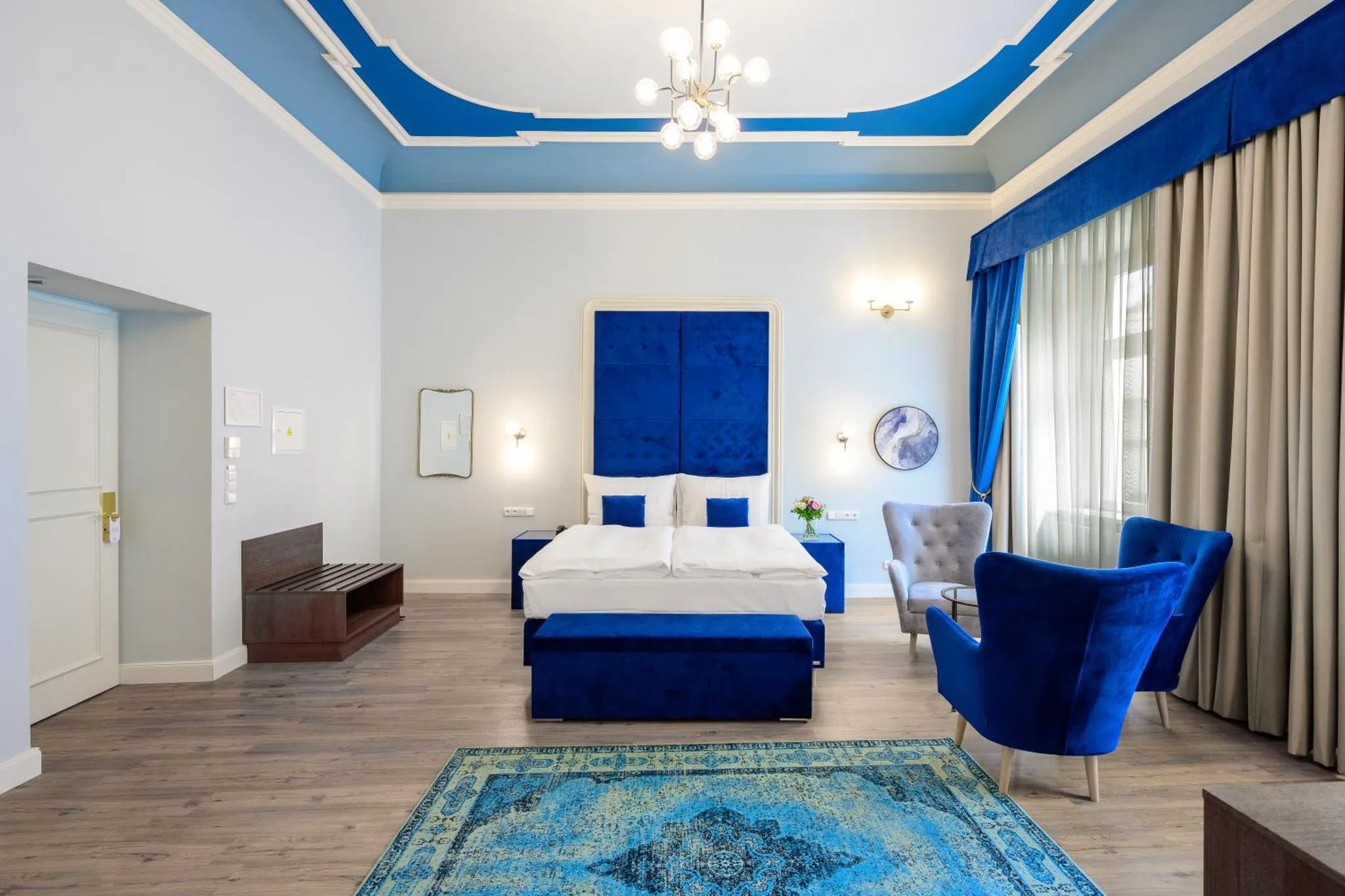 Náhled galerie Rodinné apartmá s výhledem do ulice 3