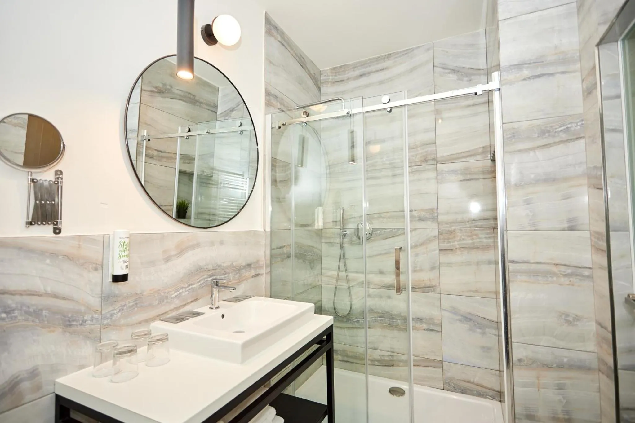 Náhled galerie Rodinné apartmá s výhledem do ulice 4